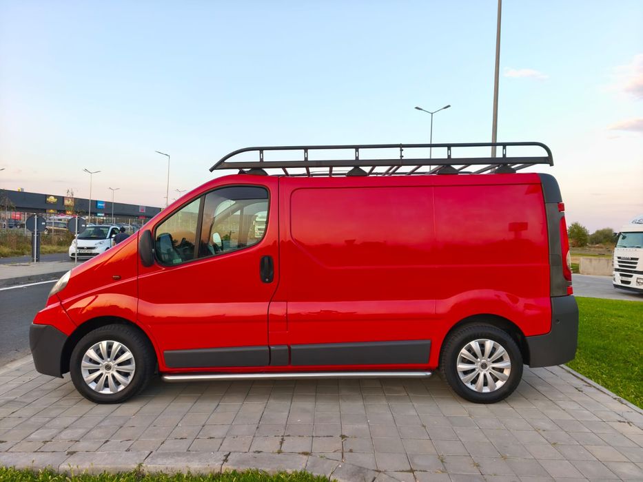 ‼️Vând Opel  Vivaro 2.0 Diesel Automat Clima Navi impecabil‼️