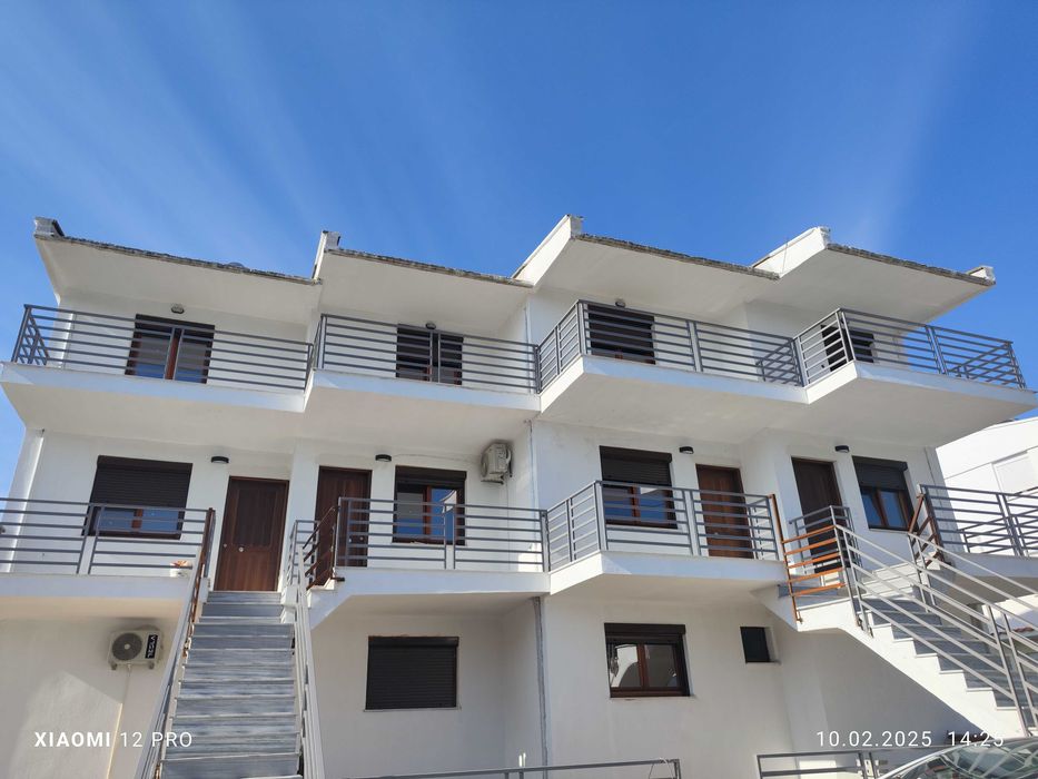 ПРОДАВА Апартамент в Паралия Офринио, Кавала