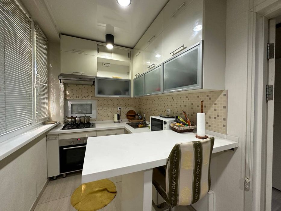 Сдается 3 ком Метро Космонавтов