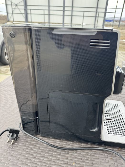 Продавам Krups EA87EA10