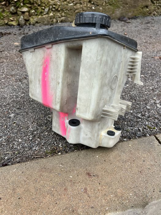 Казанче за чистачки BMW X5