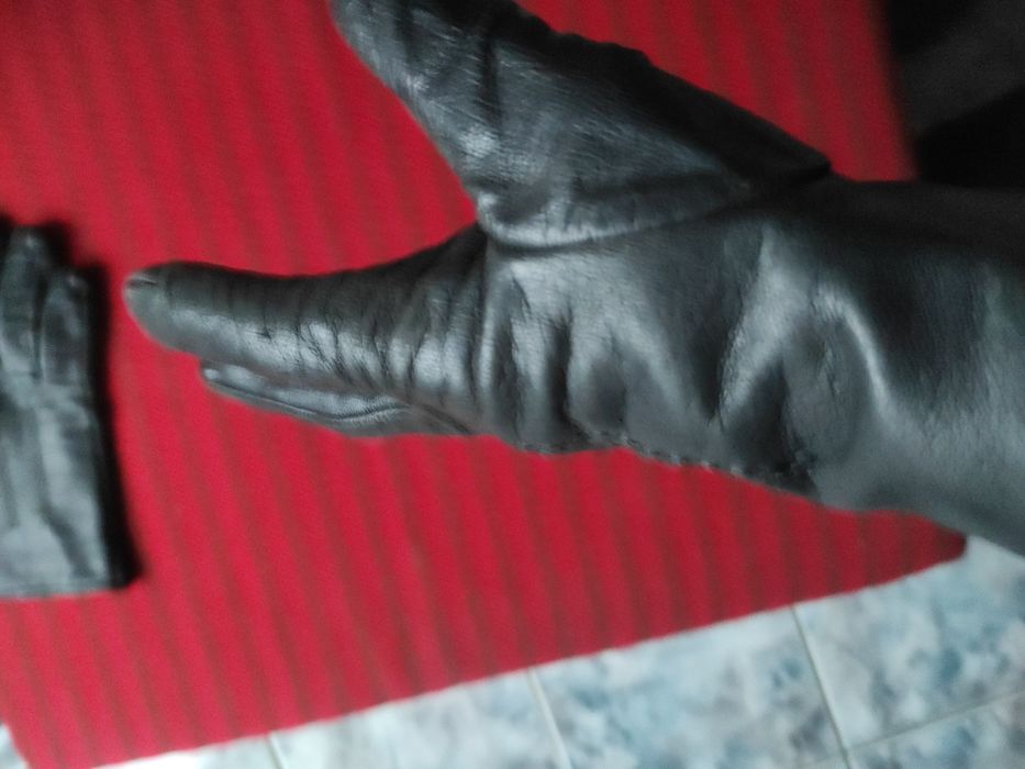 Manusi din piele 100%  pentru barbati