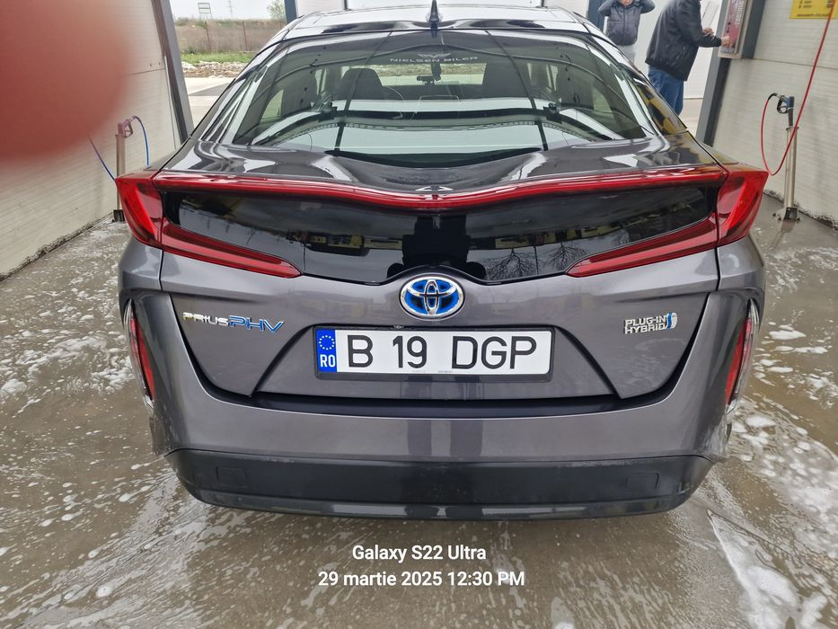 TOYOTA Prius 2019 — imagine 3