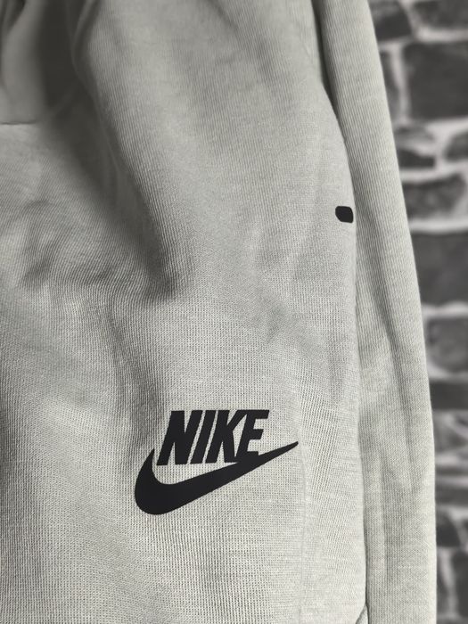 Nike Tech Fleece летен екип