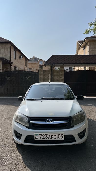 Продам ВАЗ Lada Granta 2190 , 2014 года