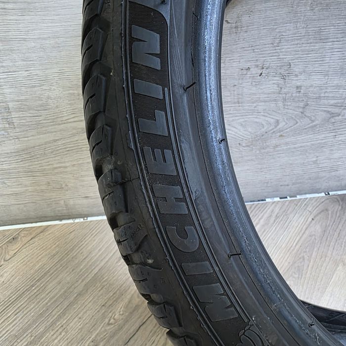 Michelin CrossClimate 2  225 40 18