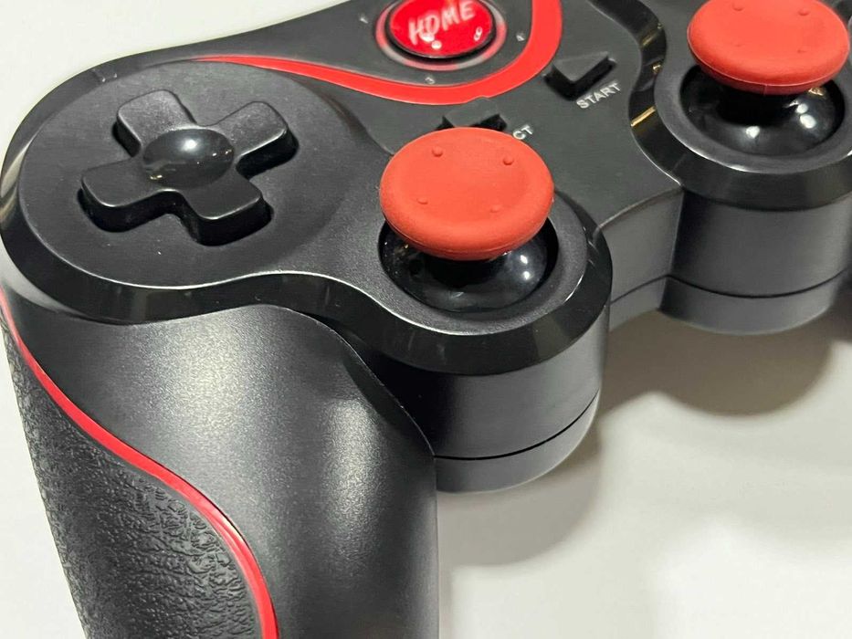 Продавам Wireless Джойстик за компютър