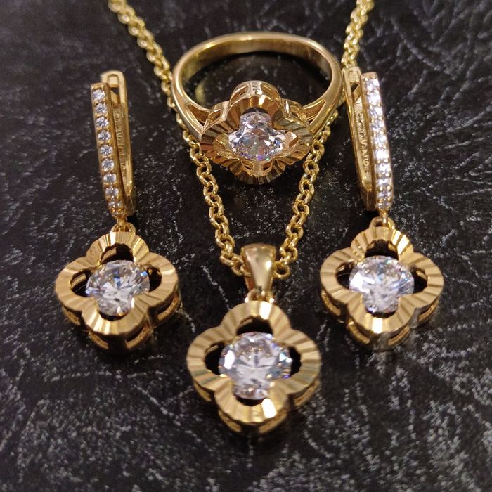 Муассанит серебро с золочением