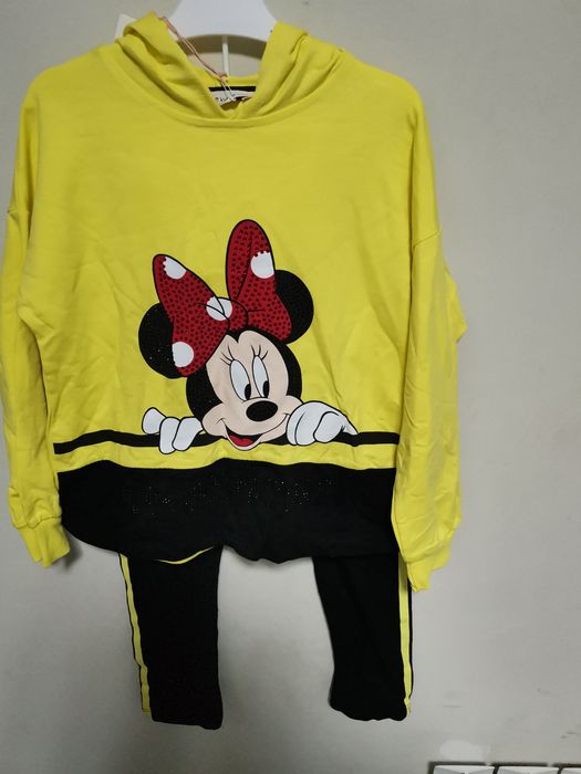 Детски спортен комплект за момиче