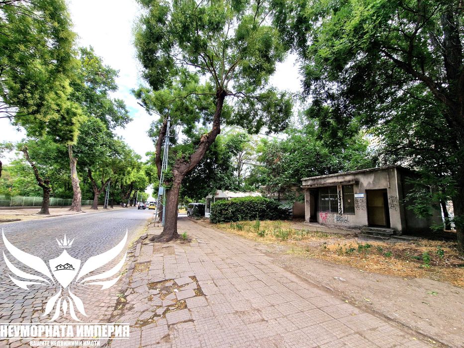 Дава се под наем Магазин в Пловдив, Южен - 30 кв.м за 205 € - Снимка #2