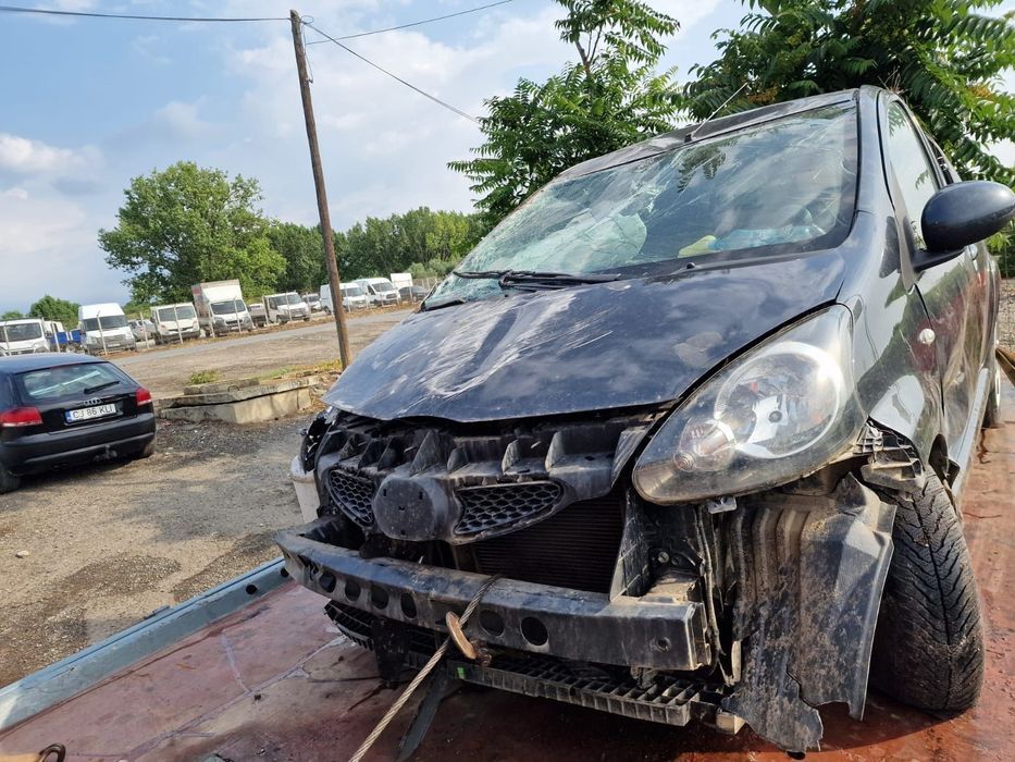 Dezmembram Toyota Aygo, an 2008, 1.0 benzina,cutie manuala