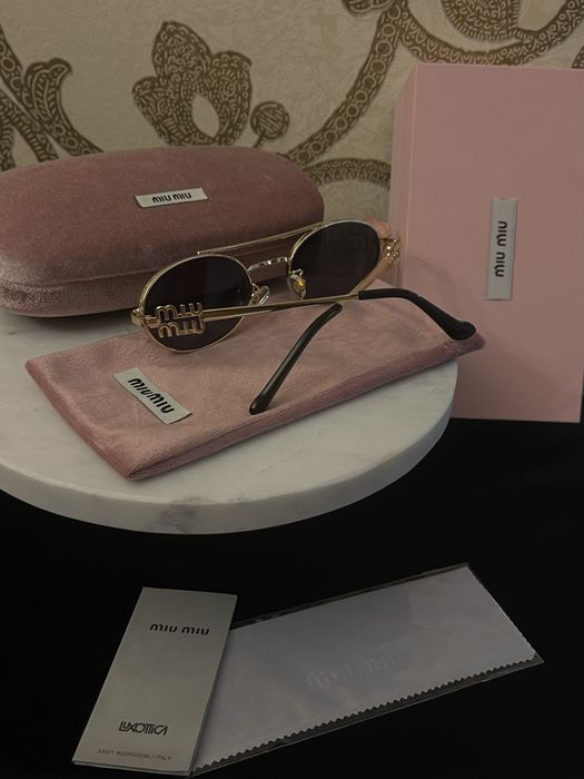Ochelari de soare Miu Miu