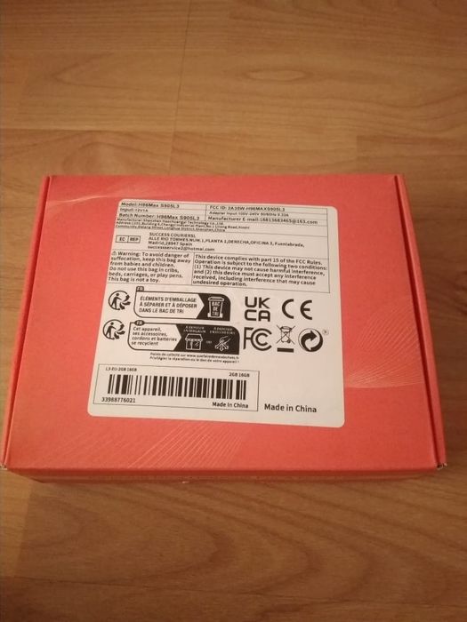 Продается SMART BOX новый  проверяли