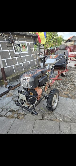 Motocultor în stare bună de funcționare