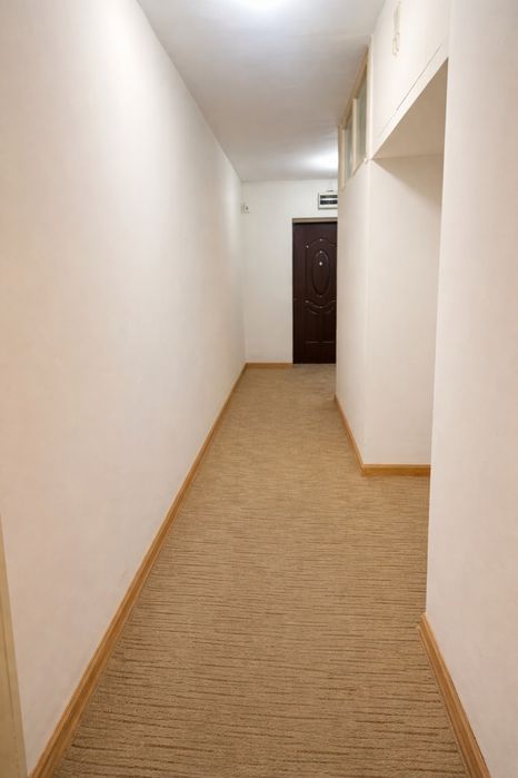 Apartamet cu 3 camere strada Moldovei zona scoli George Cosbuc.