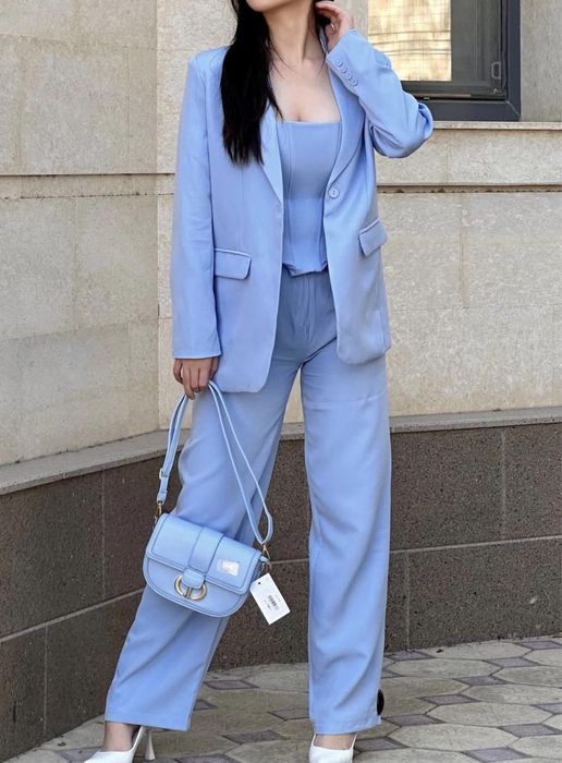 Платье все 7000тг