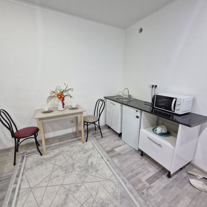 По часам в башнях близнеца, уютно чисто