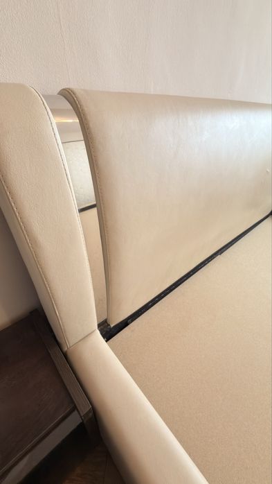 Pat crem 160x200 – aspect premium, foarte solid si stabil