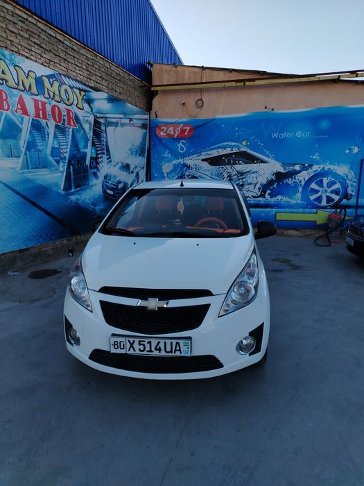 Spark sotiladi 2 paditsiya luks kandisanr