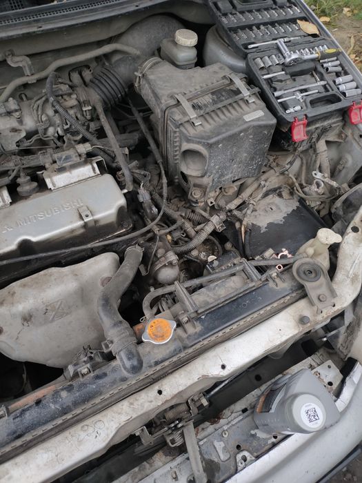 Продам машину лансер