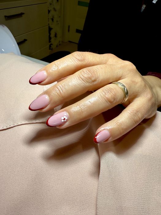 Unghii gel sau semi si pedi cluj