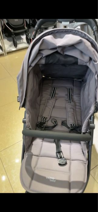 Коляска прогулочная