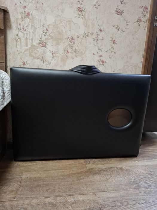 Массажная кушетка