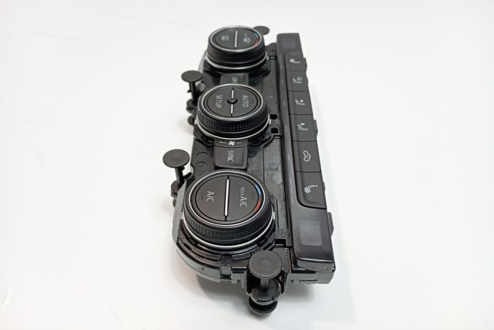 Panou  comanda ac 5G0907044AA Volkswagen VW Passat B8 seria