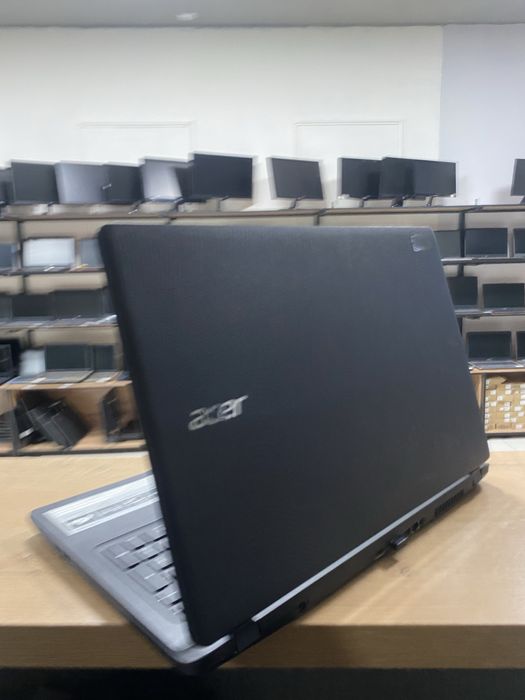 Ноутбук Acer AMD E2/RAM4/HDD500/Radeon R2