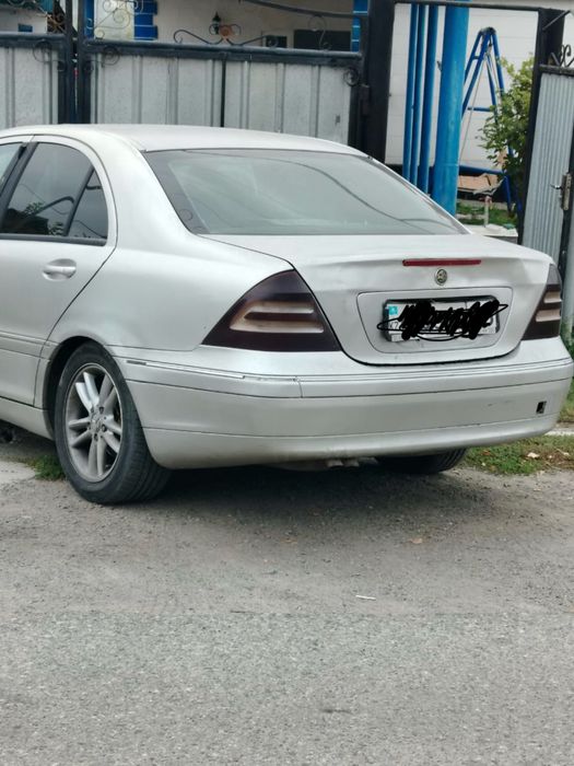 Mercedes-Benz C-Class 2002