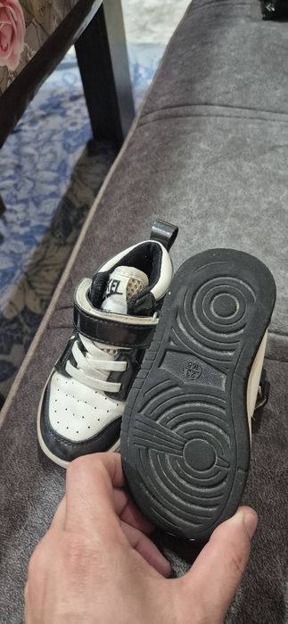 Кроссовка детские