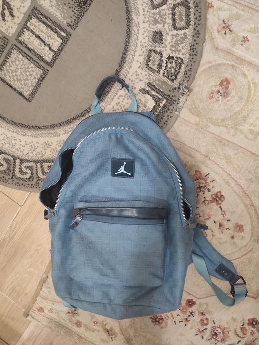 Рюкзак или сумка Jordon