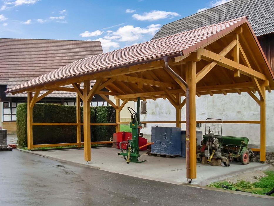 Reparatii acoperisuri montaj tigla metalica tigla ceramica montaj dulgheri masardari
