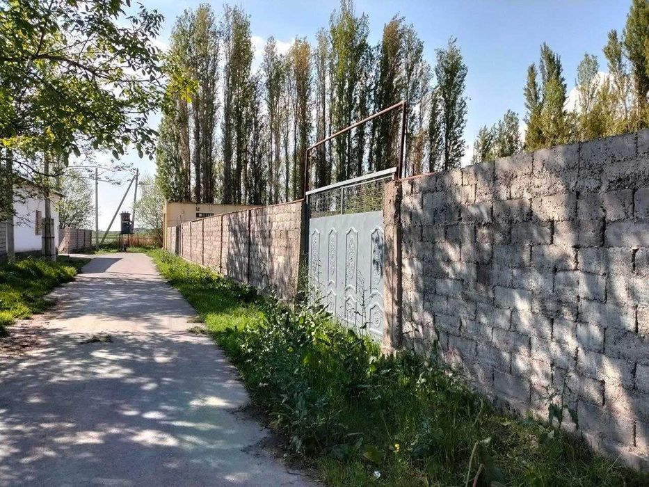 Продаётся земельный участок В районе Юкори-Чирчик Джалол Тепа