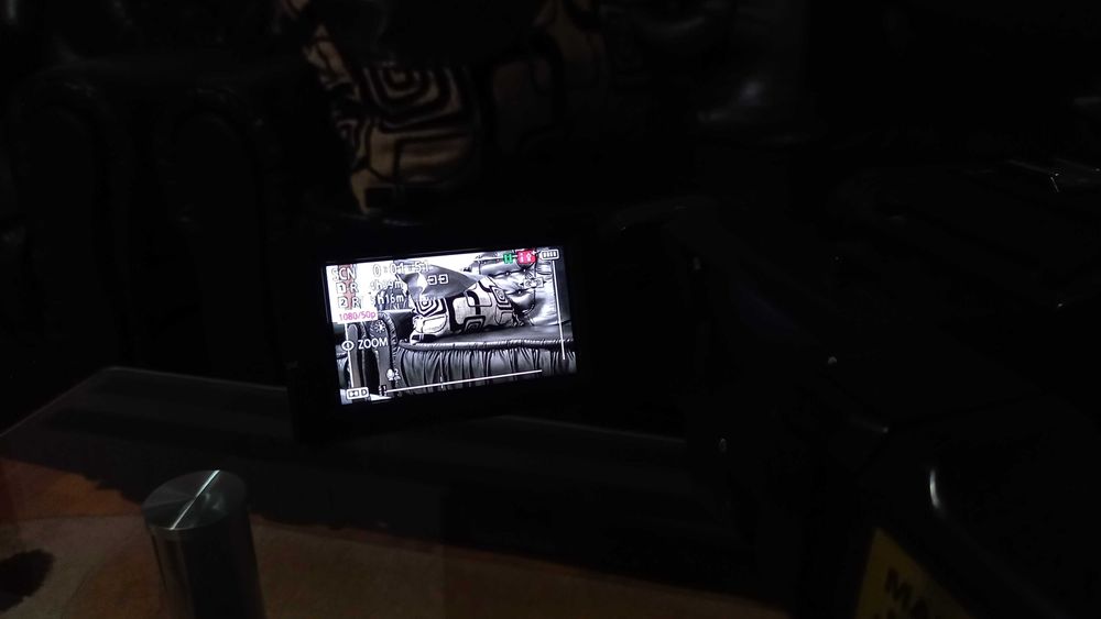 Panasonic mdh2 full hd  + geanta si doua carduri 64 gb si doua baterii