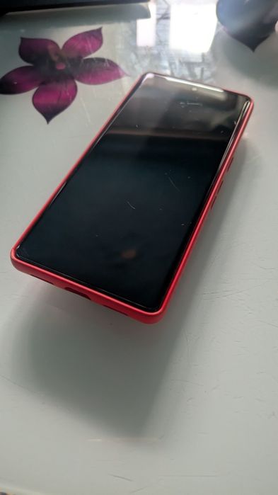 Vând Google Pixel 7 Pro 256GB (Negru/Obsidian) – Proiect Recondiționare / Pentru Piese + 6 Huse CADOU