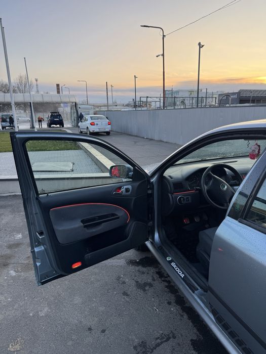 Skoda Octavia 1.6 i