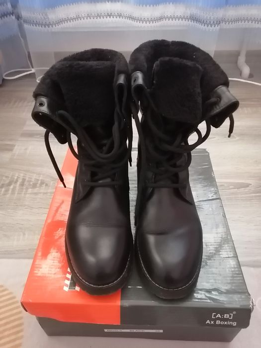 Ghete iarna din piele