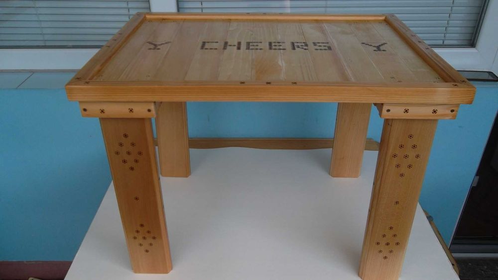 масички за напитки пейки табуретки и др. от бор.