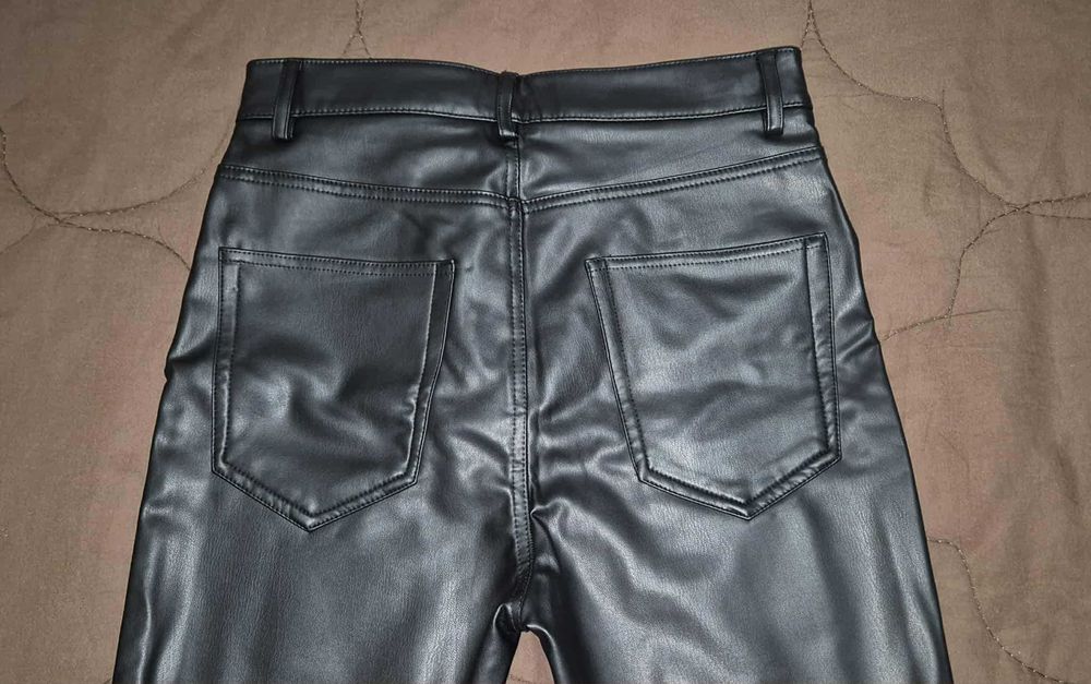 Pull&Bear Кожени Панталони