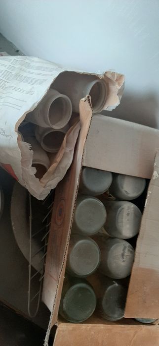 Банки стеклянные.