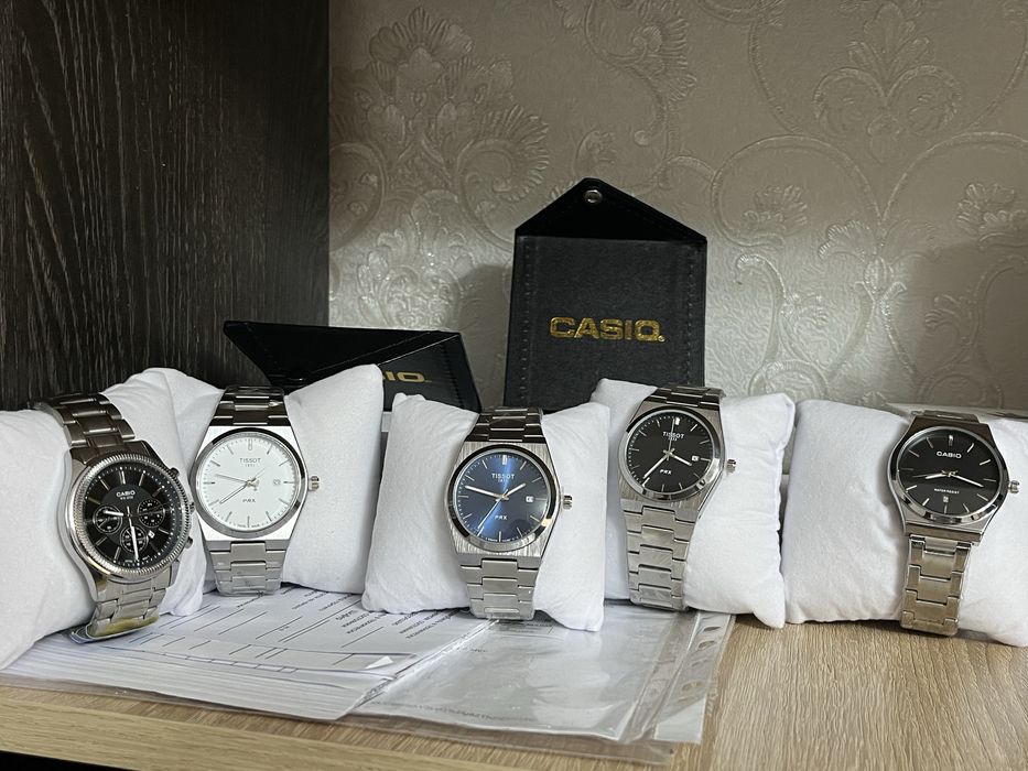 Продаются часы и парные браслеты