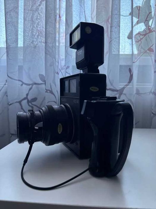 Polaroid 600SE Instant Film Camera Mamiya 127mm F4.7 Lens