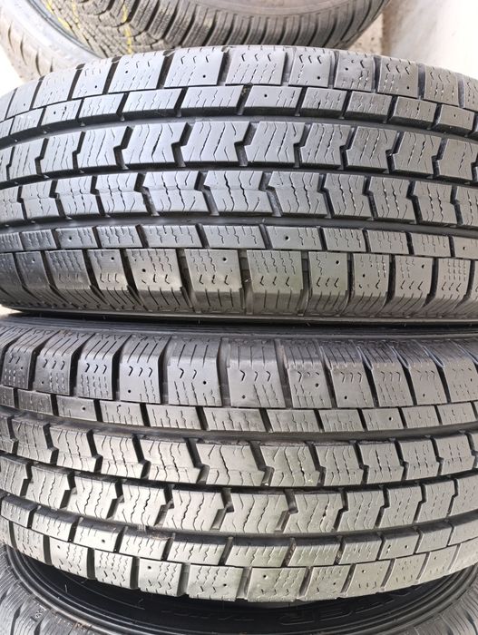 Anvelope de iarnă 215 75 16c Goodyear dot 2018