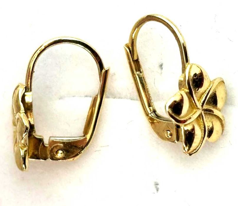 cercei din aur galben 14k in forma de floare