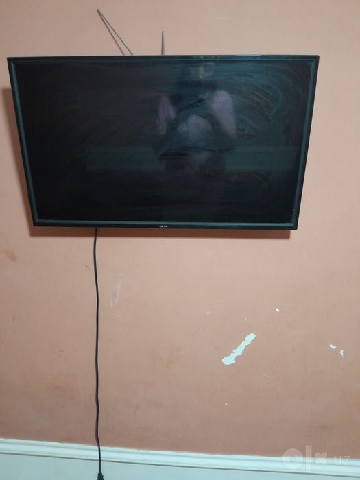 Televizor sotiladi 32 talik
