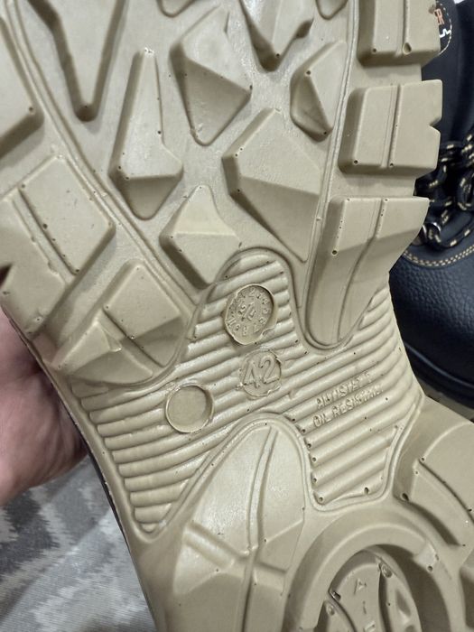 Продам ботинку новая рабочая