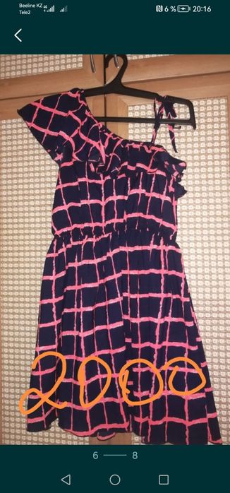 Продам платья разные 44-46 размер