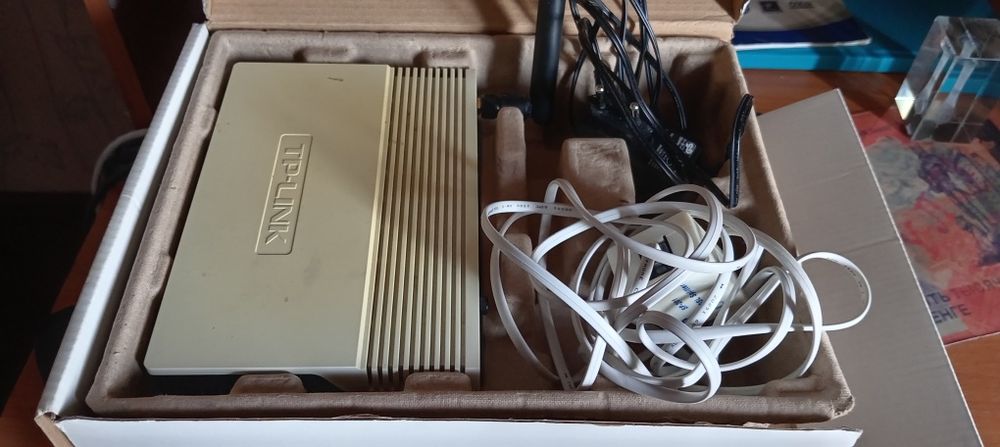 Продается МОДЕМ роутер TP-LINK 54Mbps