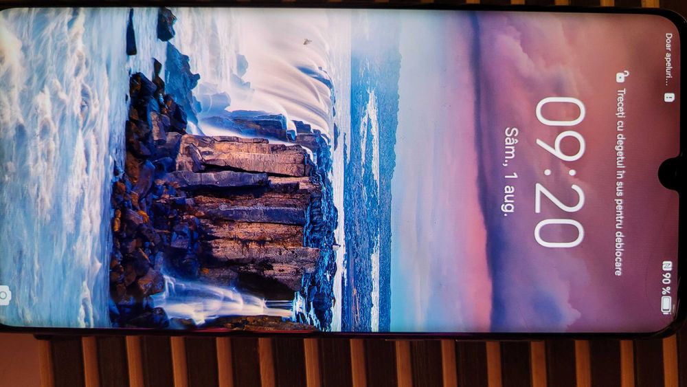 Telefon mobil HUAWEI